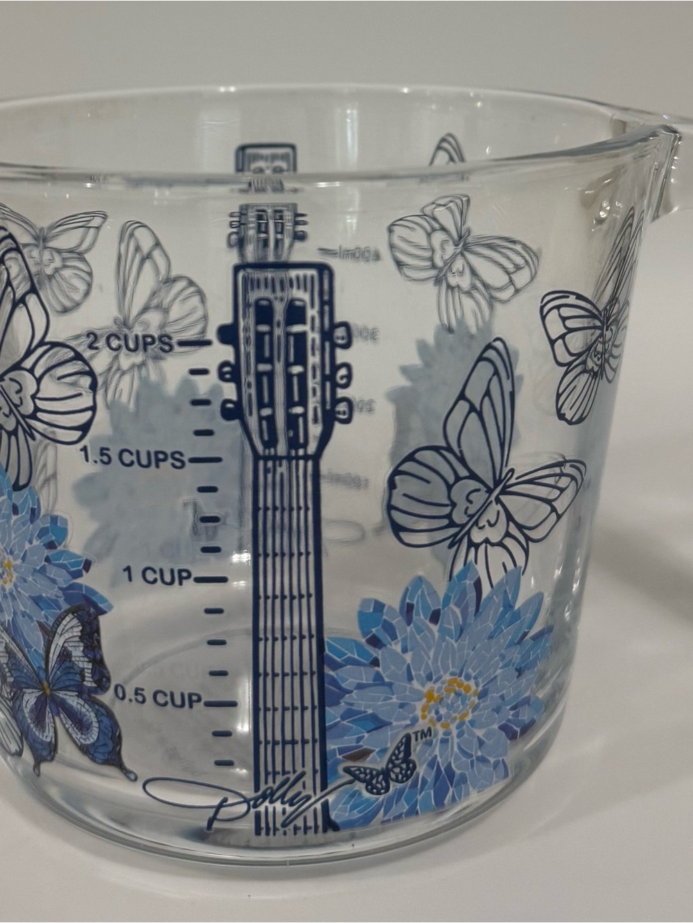NWT Dolly Parton 2-Cup Glass Measuring Cup Blue Guitar & Butterfly Design